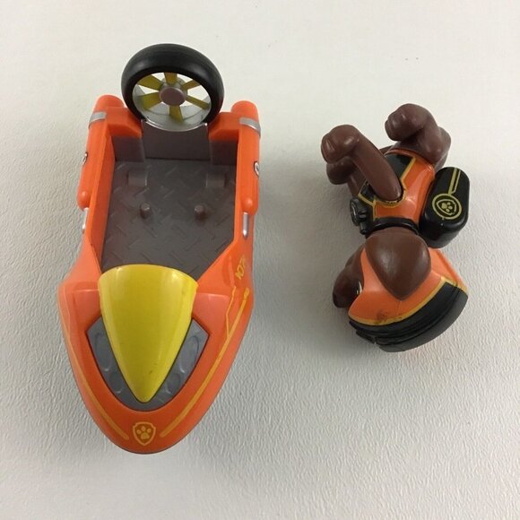 Paw Patrol Mission Paw Zuma Action Figure with Vehicle Hovercraft Spin Master - Picture 6 of 6